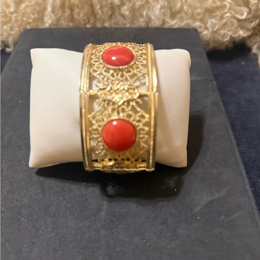 Elegant Gold and Coral Filigree Bracelet